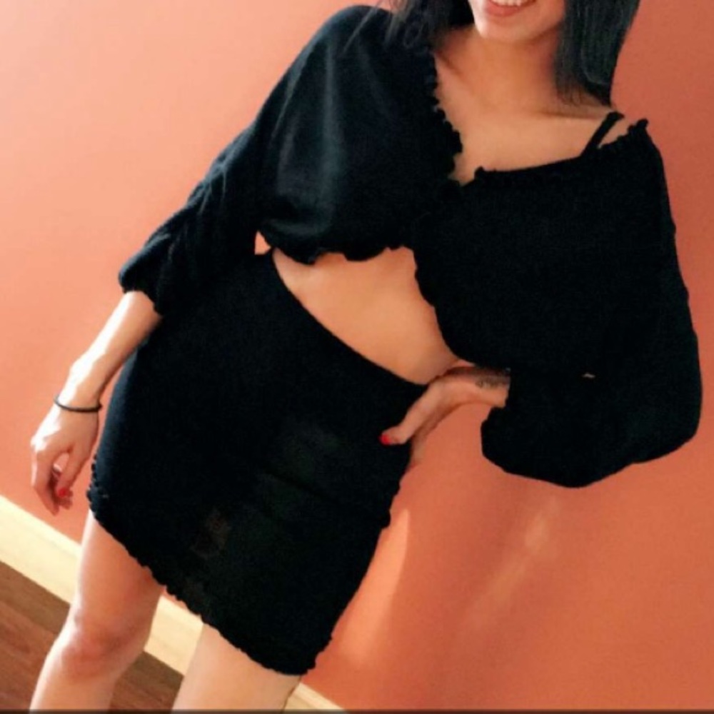 Black / 2 piece